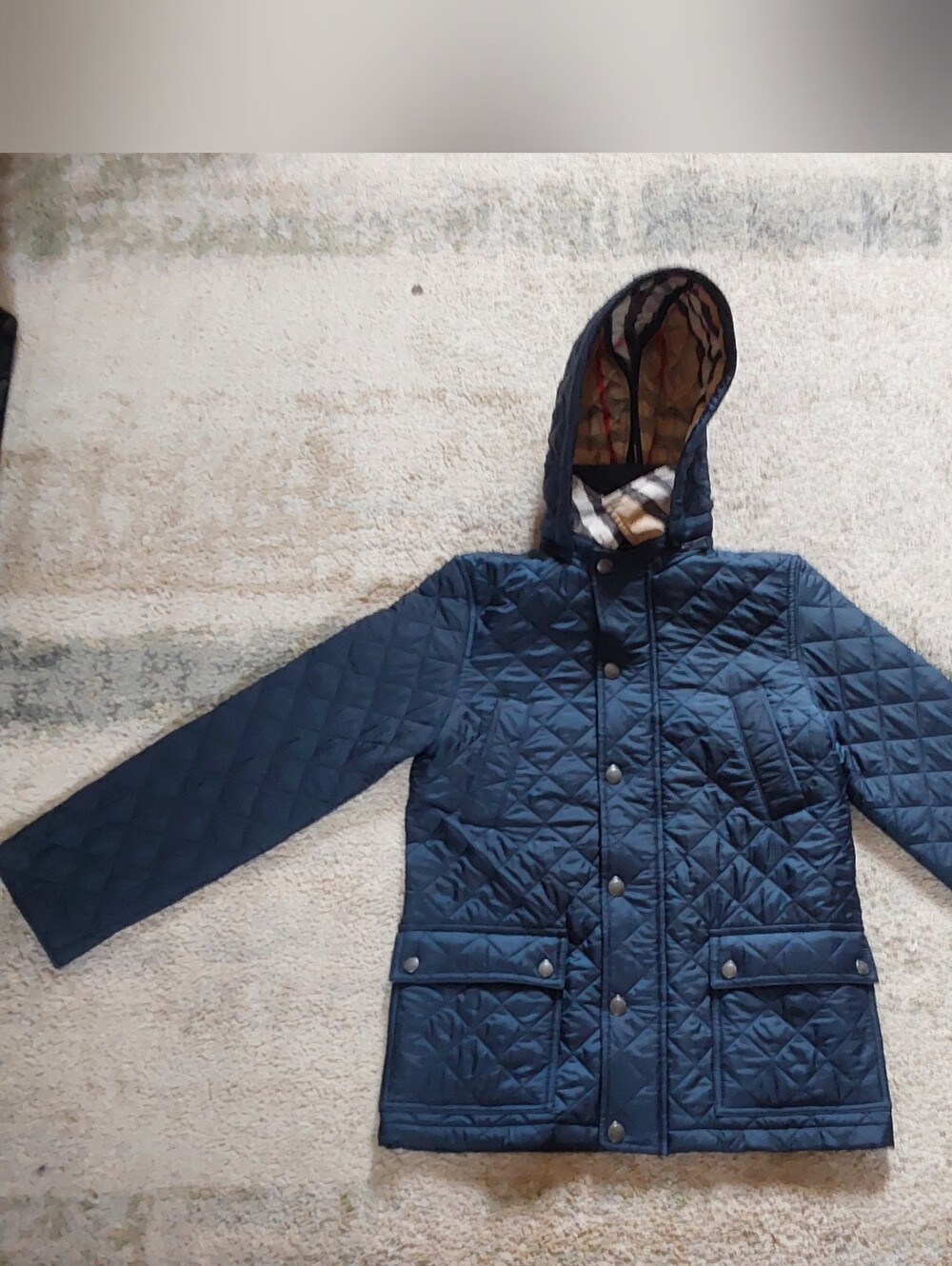 Burberry Children’s Classic Diamond Quilted Hooded Jacket navy blue 10 youth
